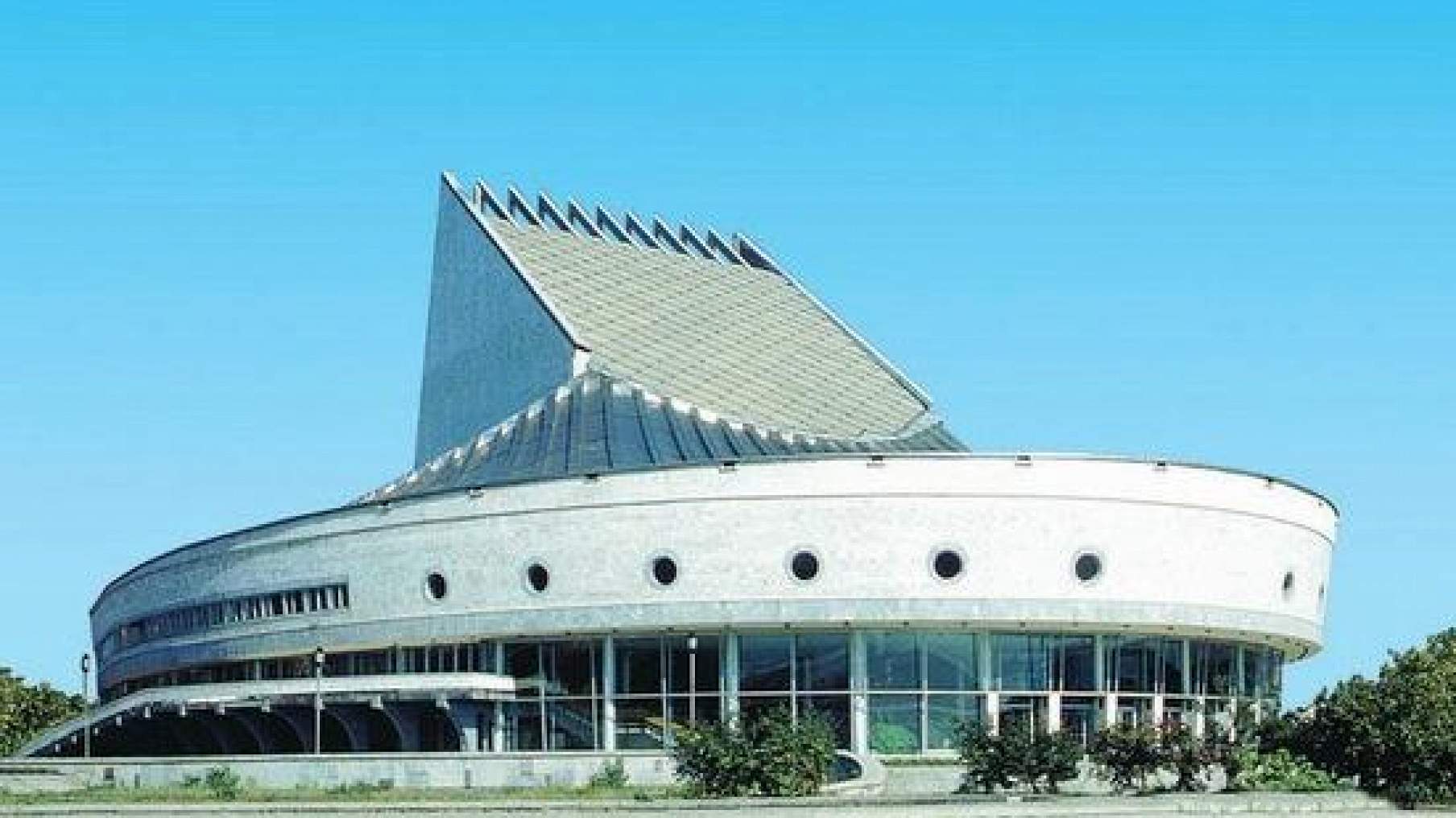 театр глобус новосибирск большой зал