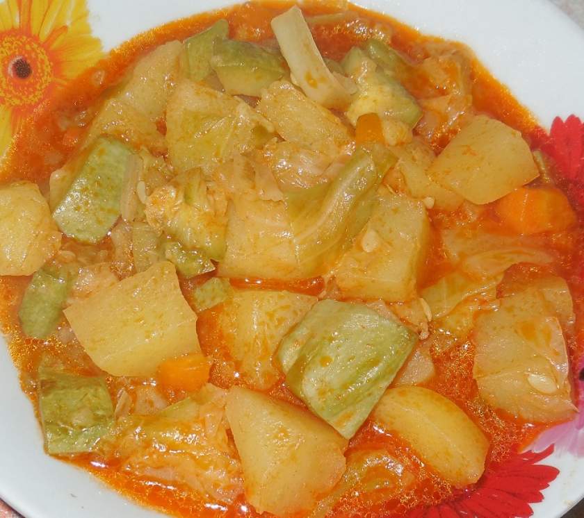 Овощное рагу с кабачками и картошкой и с капустой рецепт с пошагово Овощное рагу с кабачками и картошкой и с капустой рецепт с пошагово