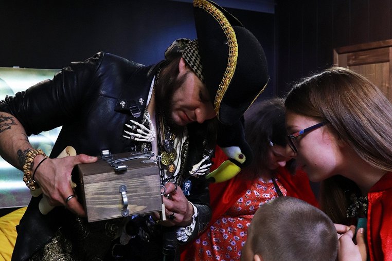 игра про дронов в космосе. квест космические пираты. квест космические пираты. квест космическое путешествие для детей. квест космические пираты.