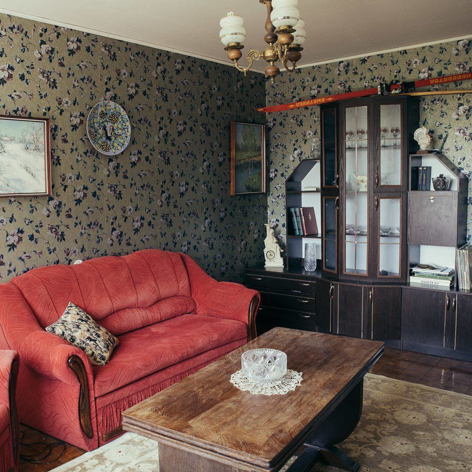 Пара из Вильнюса отремонтировала квартиру в советском стиле и теперь сдает ее на Airbnb
