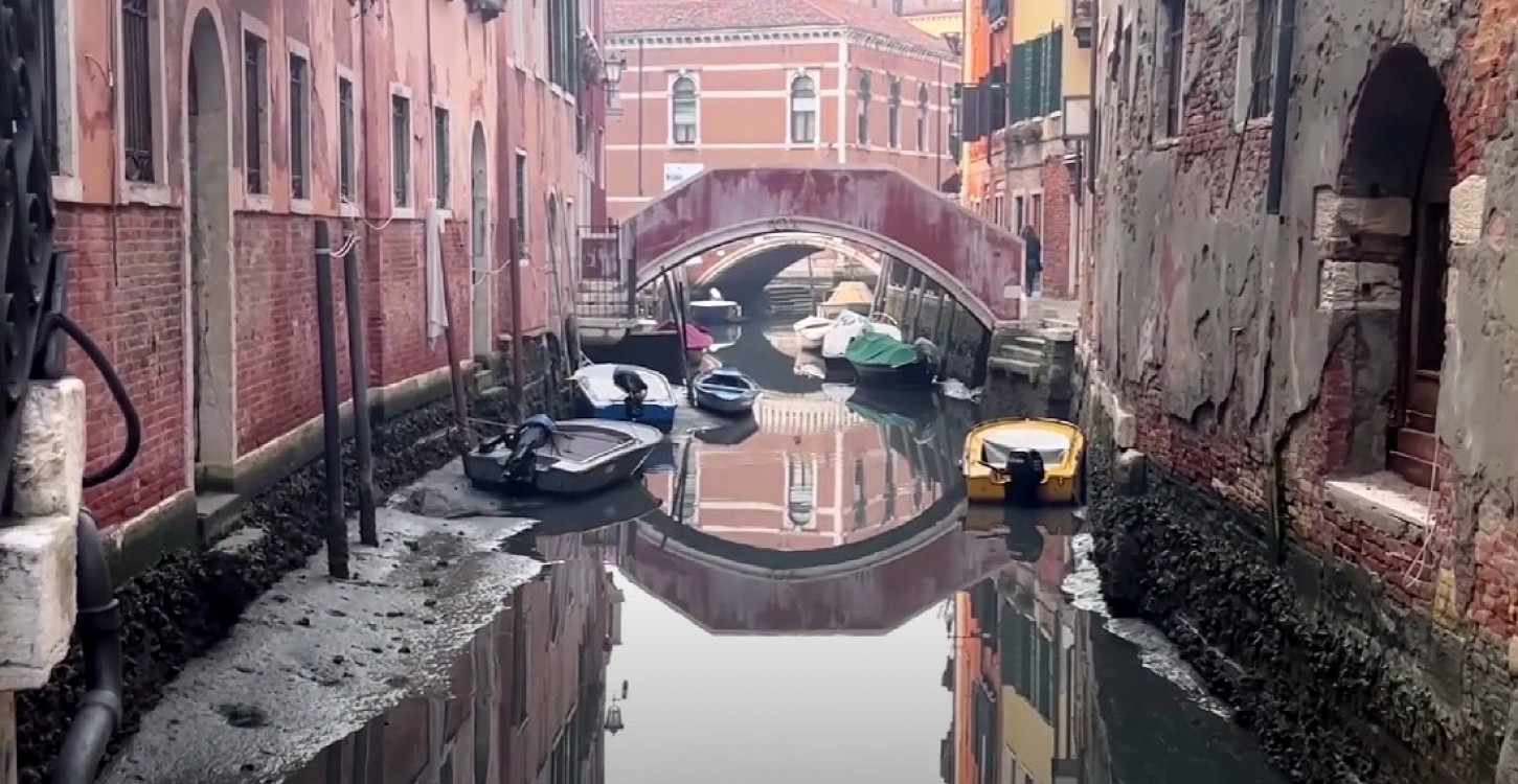 канал в венеции