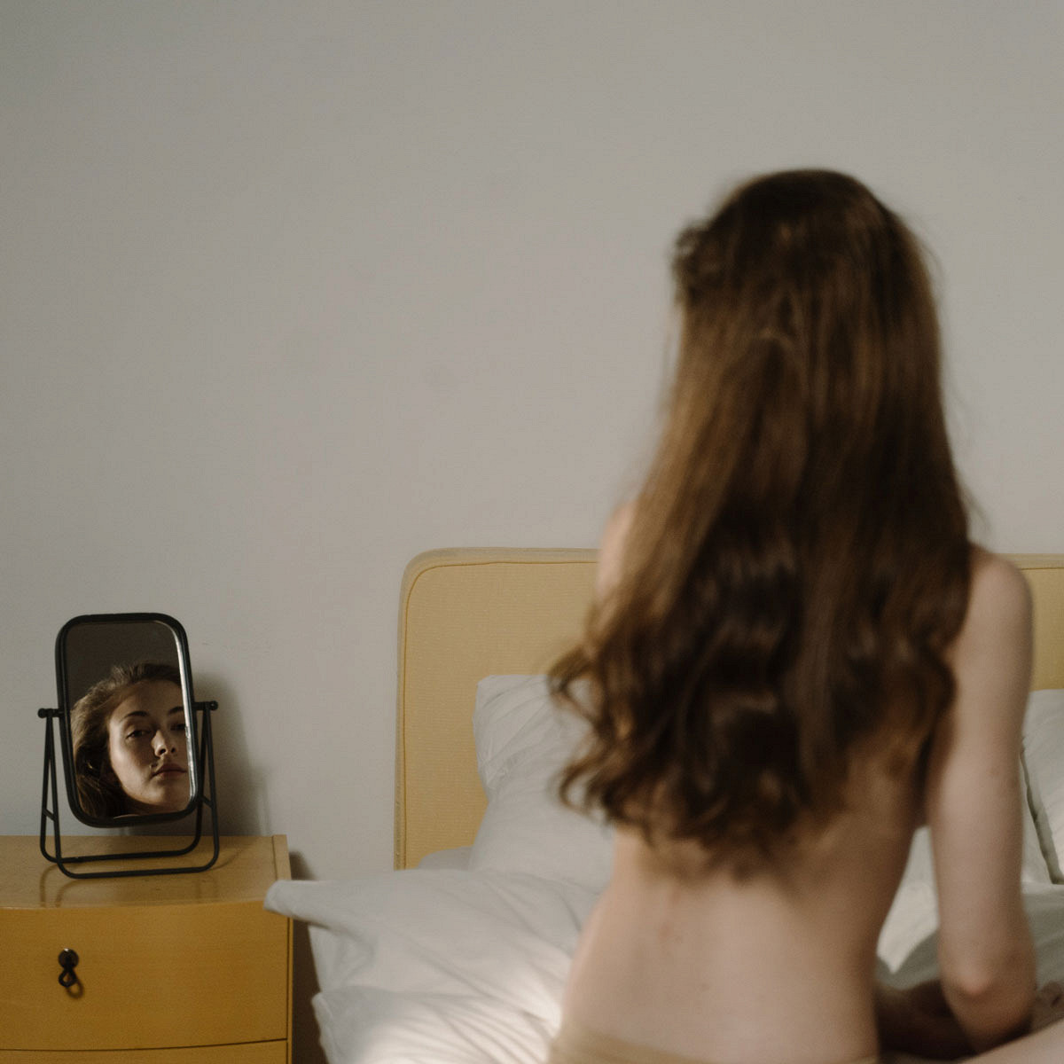 Все под одеждой голые»: истории девушек и парней, чьи интимные фото попали  в интернет - Афиша Daily