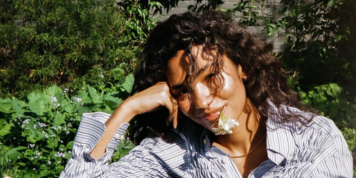 Легкое летнее облачко посреди чартов. Как весь мир полюбил Оливию Дин