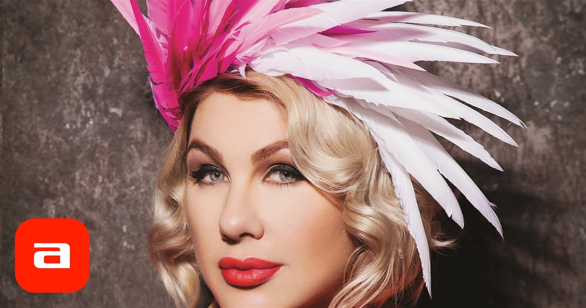 Ева Полна жалаңаш