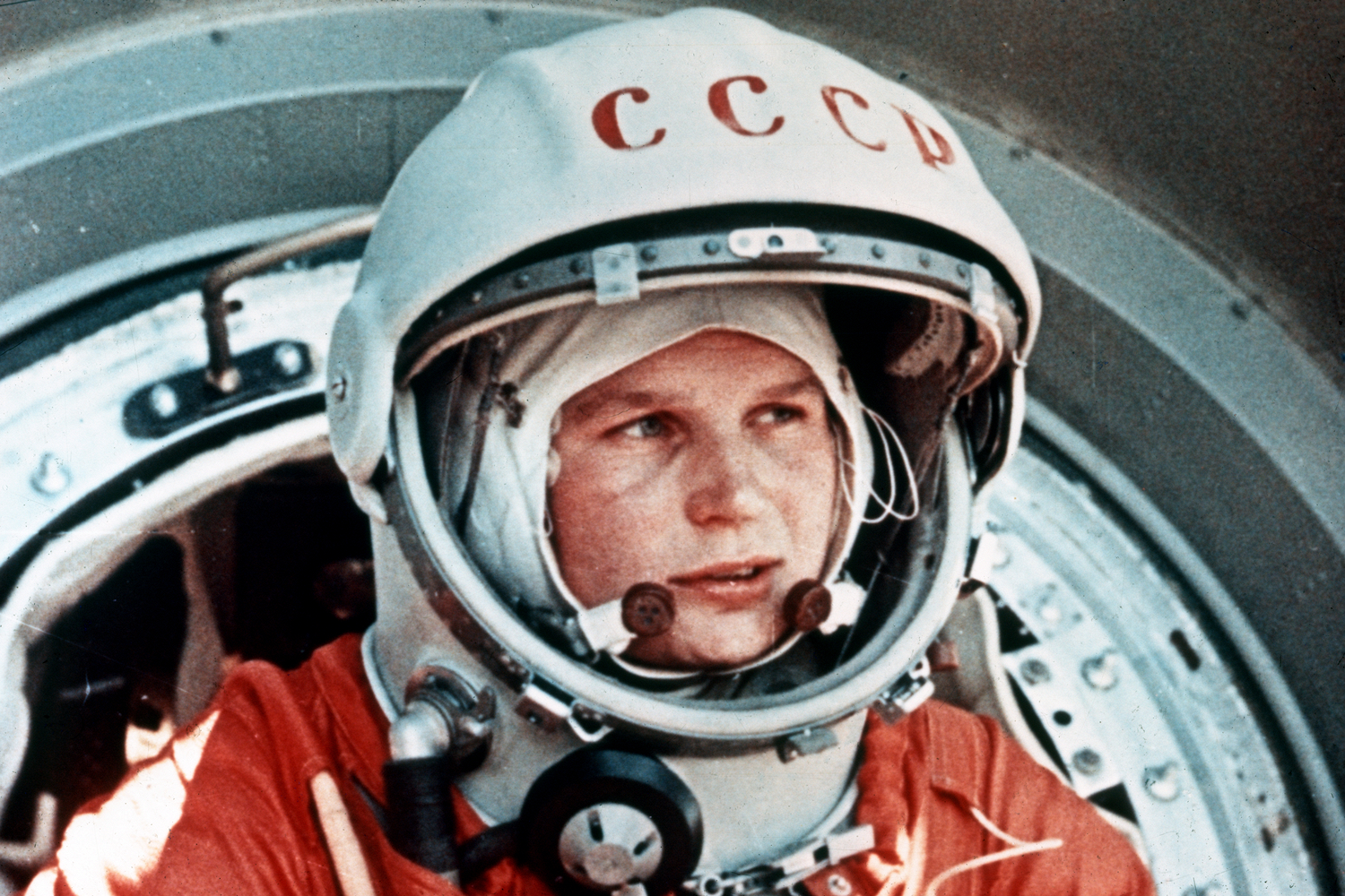 Почему именно гагарин. Полет первой женщины-Космонавта в Терешковой в 1963 году.