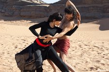 Танцующий в пустыне – афиша