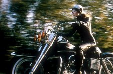 Мотоциклистка – афиша