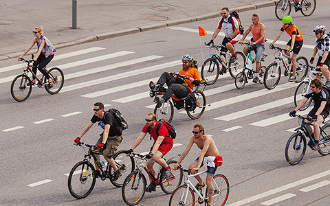 «Это явно не Амстердам»: что говорят об удобстве Москвы для велосипедистов