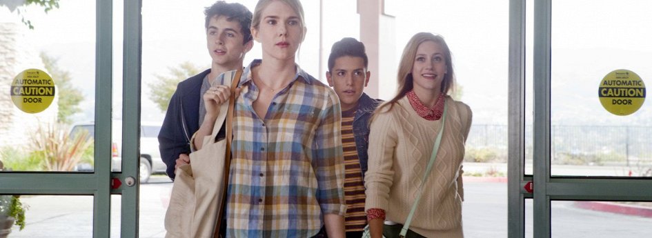 Кино: «Miss Stevens» Кино: «Miss Stevens»