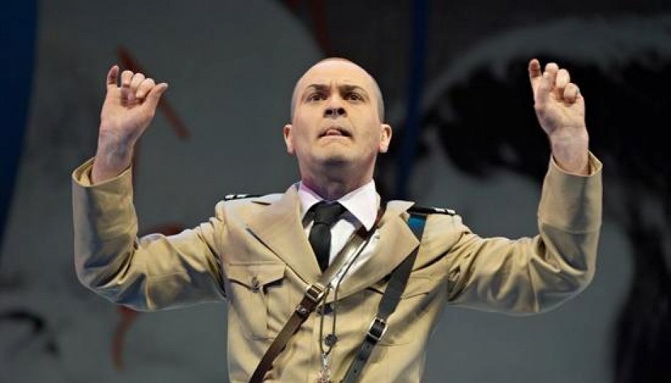 Александр Лобанов