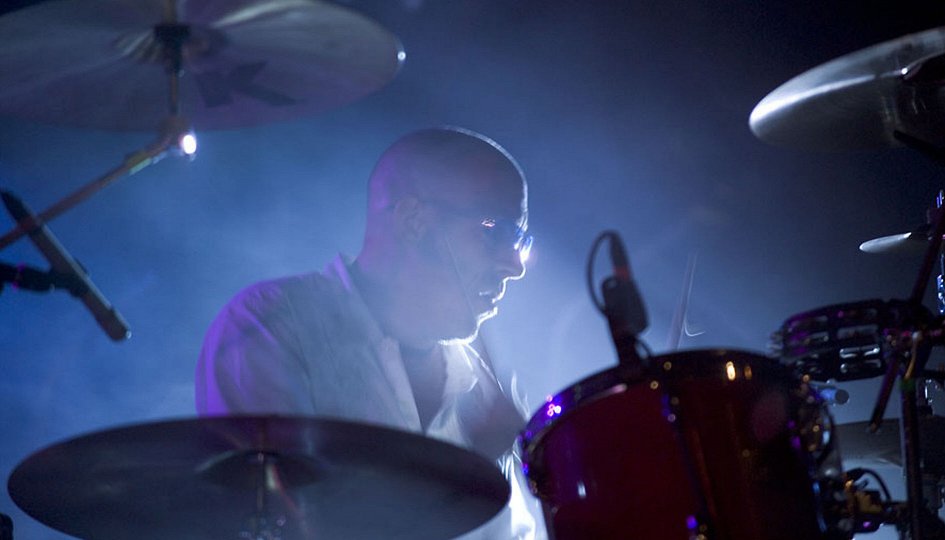 Фильм «loudQUIETloud: A Film About the Pixies» Кино: «loudQUIETloud: A Film About the Pixies»