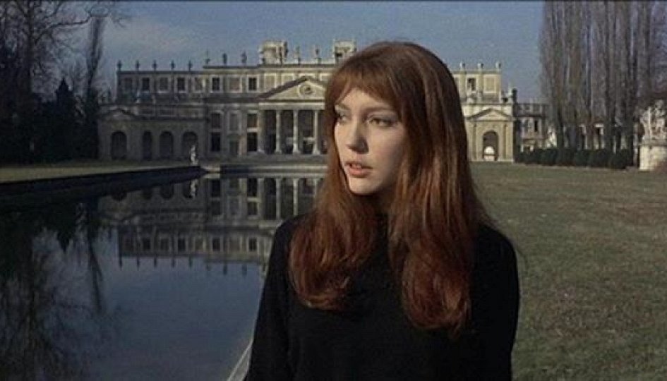 Анна Вяземски