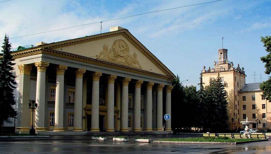 Концерты: «Полуфинал КВН-Сибирь-Нэкст» Концерты: «Полуфинал КВН-Сибирь-Нэкст»