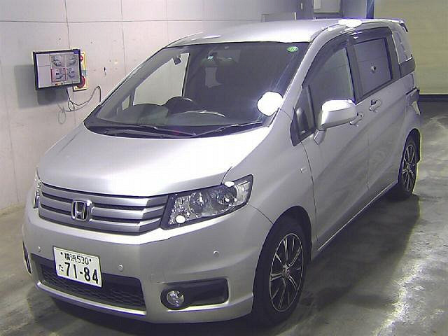 Pictures of Honda Freed (GB3) 2011 - FavCarscom