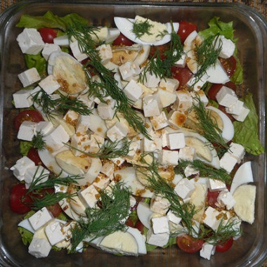 Рецепт Зеленый салат с черри, яйцами и сыром