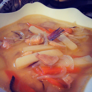 Рецепт Суп с брюшками форели