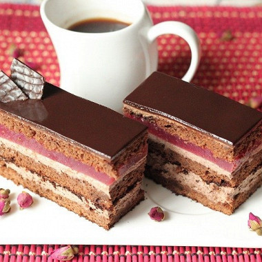 Рецепт Шоколадно-малиновые пирожные