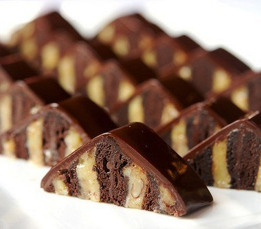 Рецепт Шоколадные пирожные с кремом из мятного ликера
