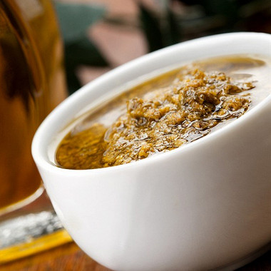 Рецепт Острый соус из фиников с кедровыми орехами и зеленью