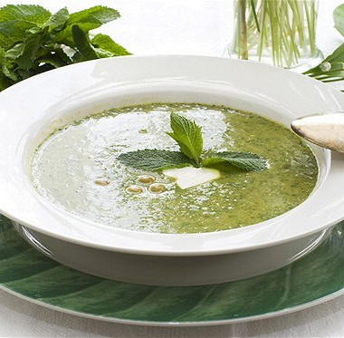 Рецепт Зеленый крем-суп из шпината и мяты с паприковым маслом
