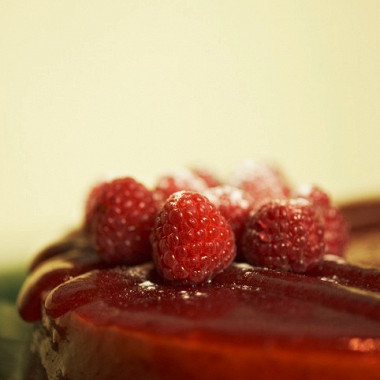 Рецепт Шоколадный торт с малиной