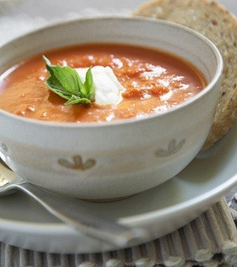 Рецепт Томатный крем-суп с нутом и кумином