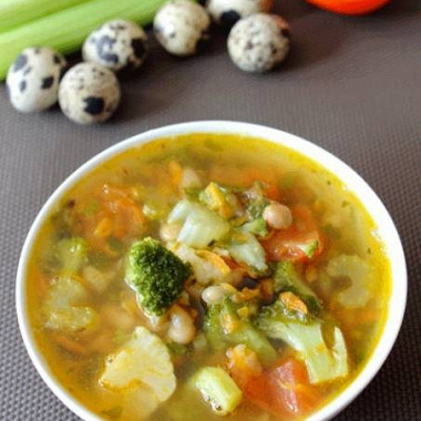 Рецепт Овощной суп с фасолью на курином бульоне