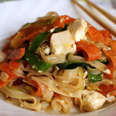 Рецепт Рисовая лапша с тофу и овощами