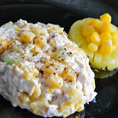 Рецепт Салат с курицей, рисом, сыром и ананасом
