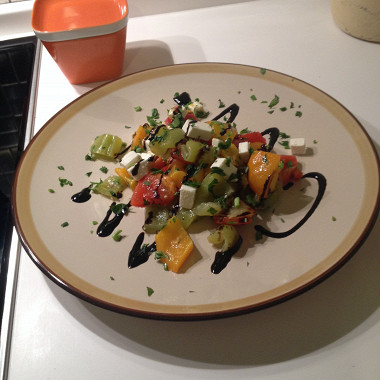 Рецепт Вегетарианский салат с запечеными перцами и фетой