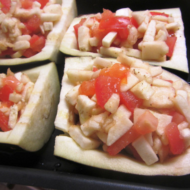 Рецепт Фаршированные баклажаны с сыром и помидорами