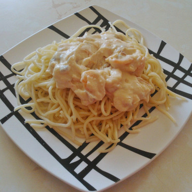 Рецепт Спагетти в сливочном соусе с креветками