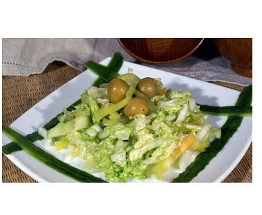 Рецепт Салат из пекинской капусты с оливками