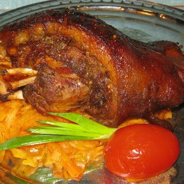 Рецепт Рулька свиная, запеченая в духовке