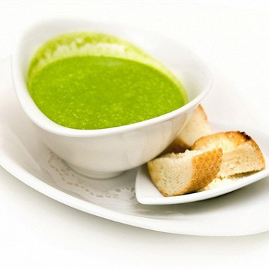 Рецепт Крем-суп из лука-порей и сельдерея с жареными крутонами