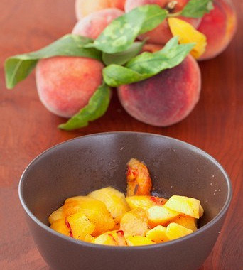 Рецепт Жареные персики в сливочном масле