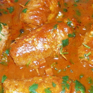 Рецепт Рулетики из свинины в томатном соусе
