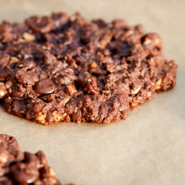 Рецепт Двойное шоколадное печенье с грецкими орехами