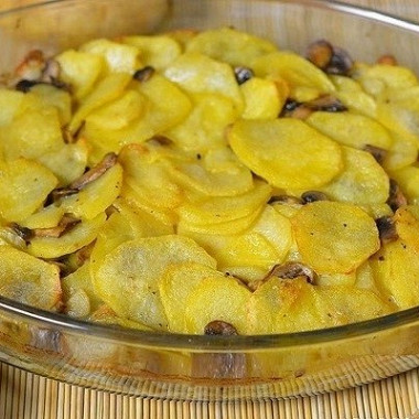 Фото рецепт Картошка с грибами в сливках