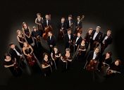 Камерный оркестр Musica Viva. Дирижер и солист Александра Рудин (виолончель, фортепиано) Камерный оркестр Musica Viva. Дирижер и солист Александра Рудин (виолончель, фортепиано)